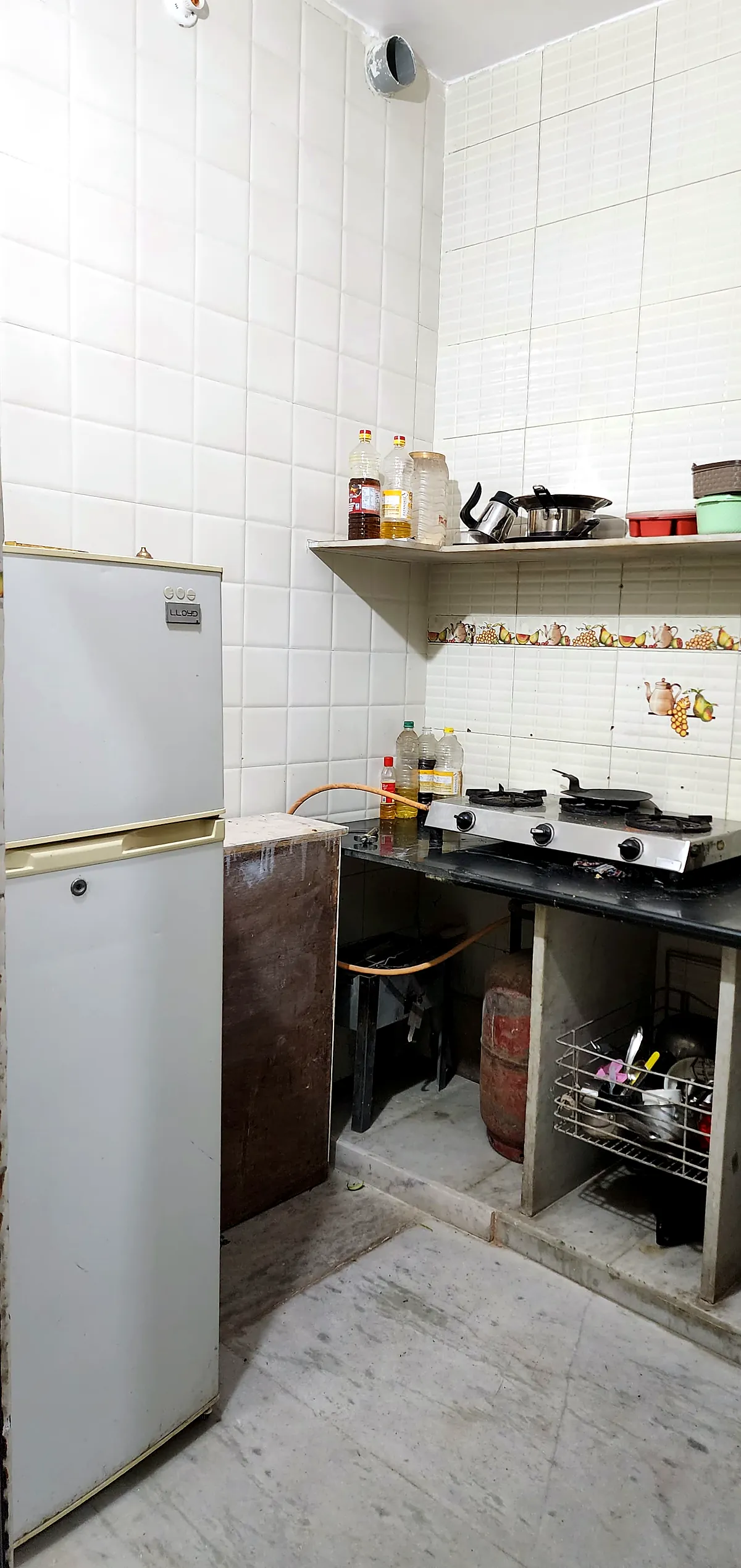 Kitchen at PG for Girls in Rohini