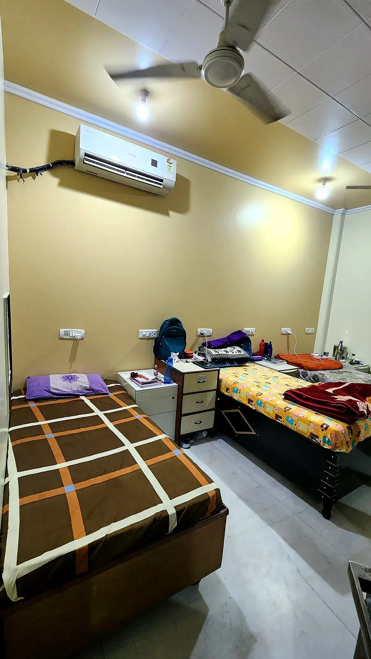 AC room at PG for Girls in Rohini