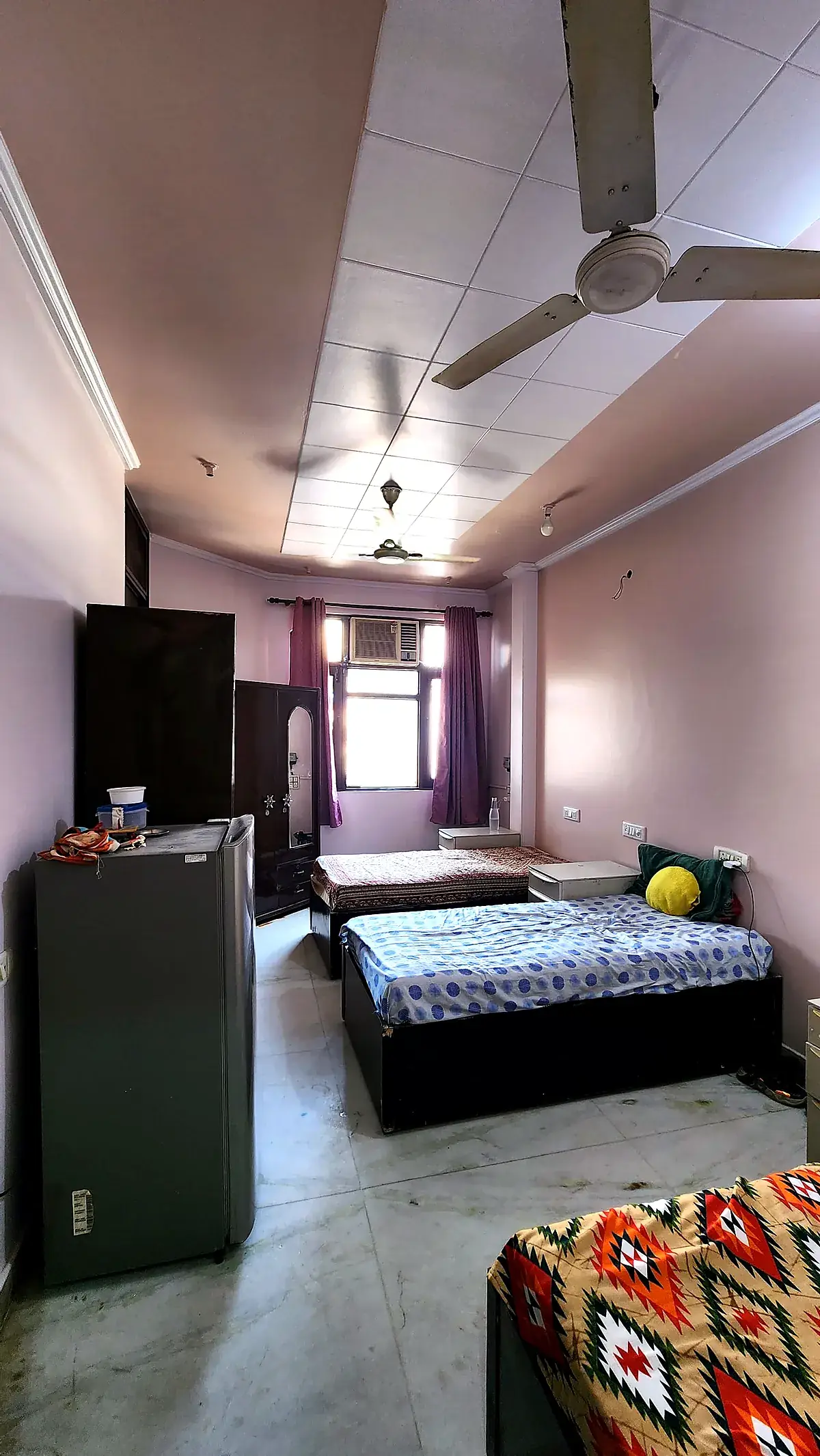 Triple room at PG for Girls in Rohini