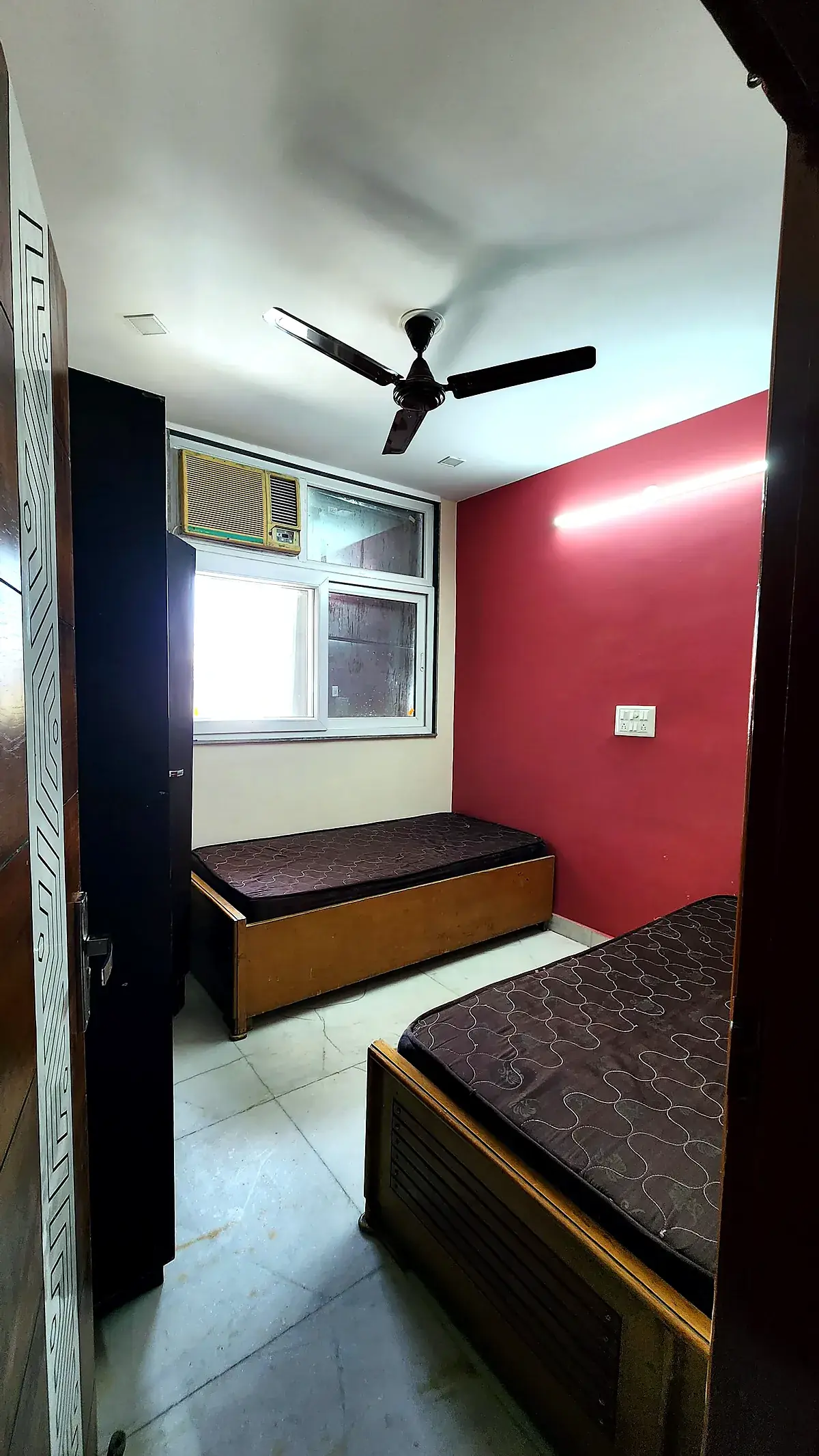 Single room at PG for Girls in Rohini